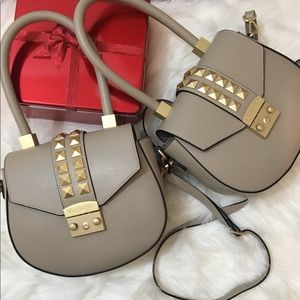 COPY - Valentino Yolande shoulder bag w/ rock stud trim